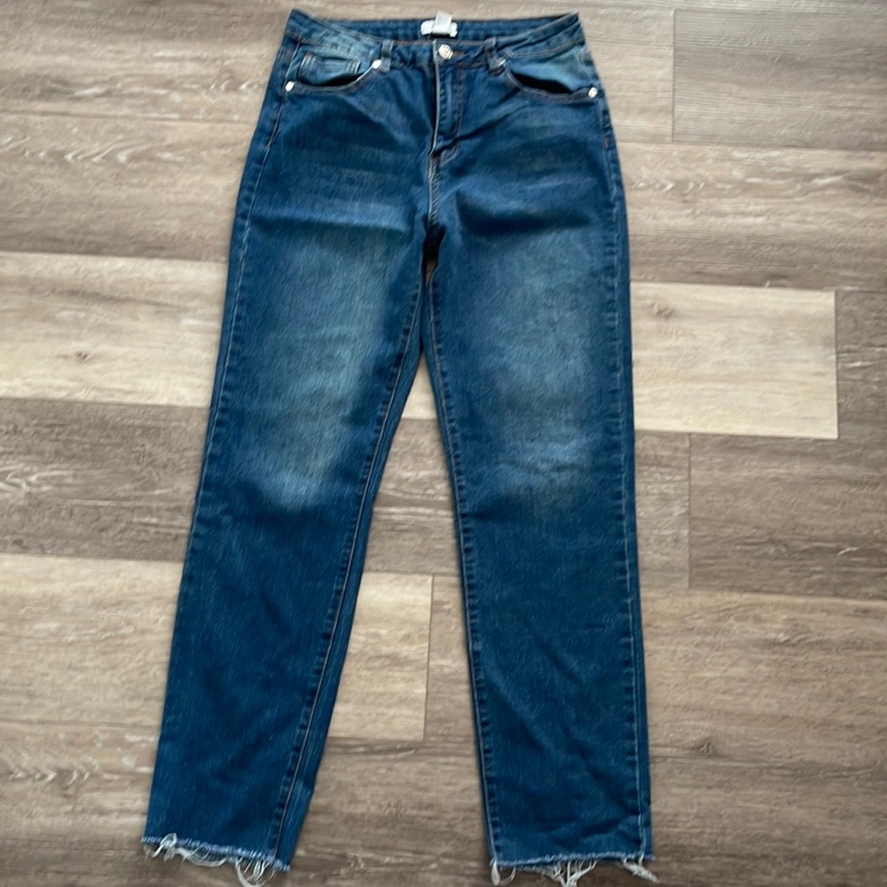 Forever 21 jeans barely used raw hems